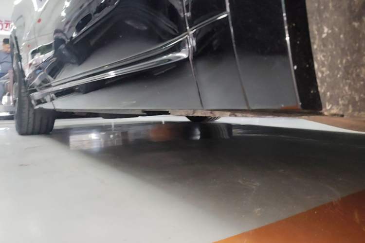 Used Li Auto L8 2024 Pro Model Right Side Sill