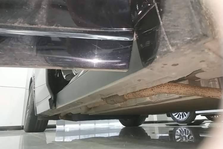 Used Li Auto L8 2024 Pro Model Right Side Sill