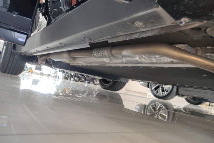 Used Li Auto L8 2024 Pro Model Right Side Sill