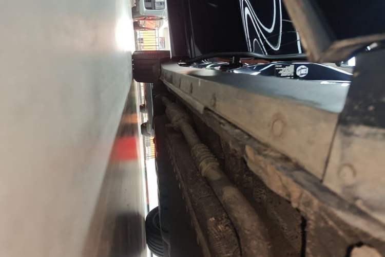 Used Li Auto L8 2024 Pro Model Right Side Sill