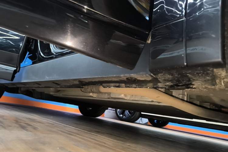 Used Li Auto L8 2024 Max Right Side Sill