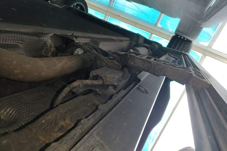 Used Li Auto L8 2024 Ultra Model Right Side Sill
