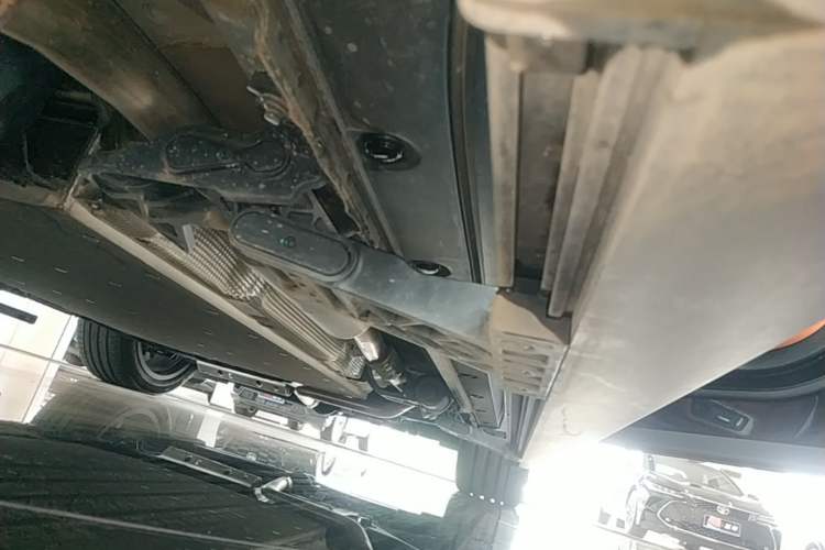 Used Li Auto L8 2024 Ultra Model Right Side Sill