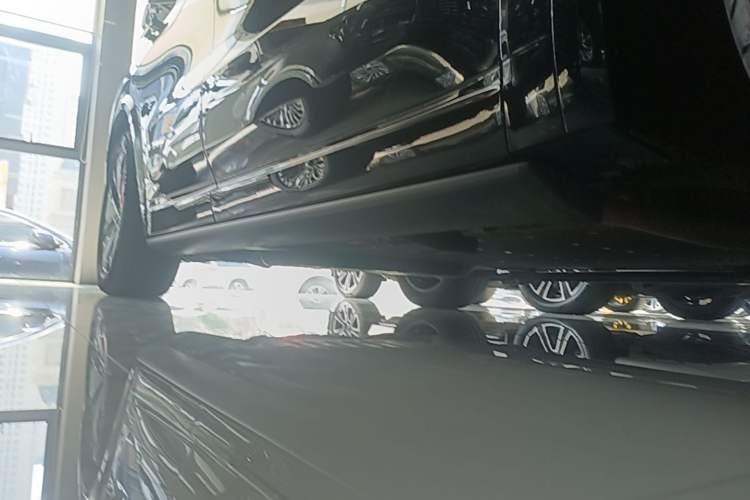 Used Li Auto L8 2024 Max Right Side Sill