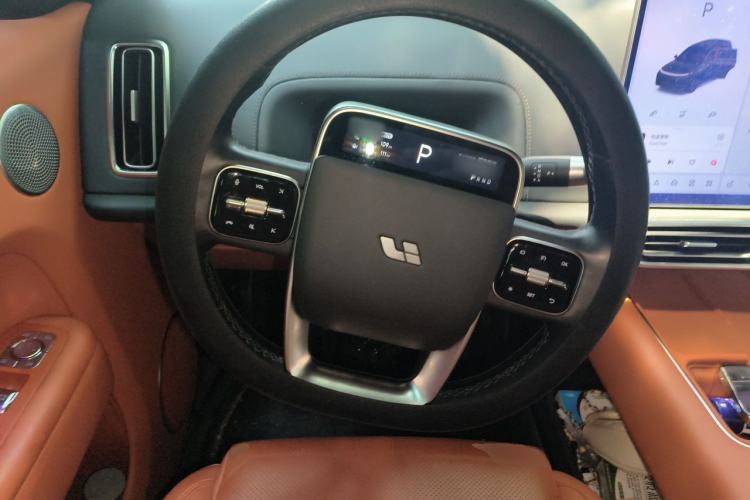 Used Li Auto L8 2024 Pro Model Steering Wheel