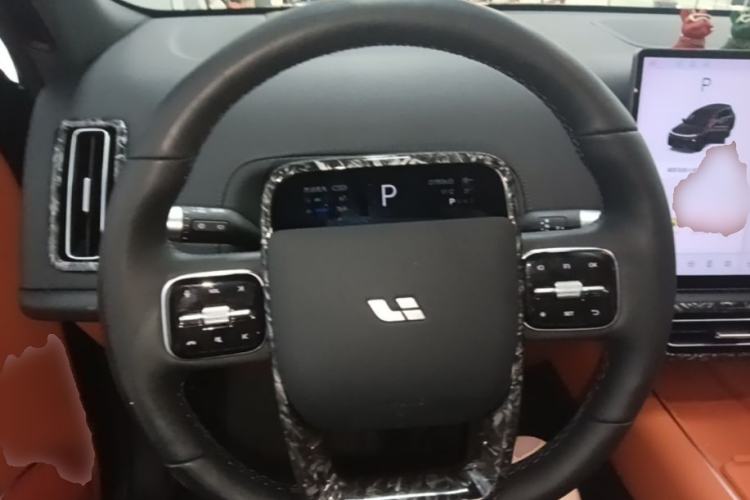 Used Li Auto L8 2024 Pro Model Steering Wheel