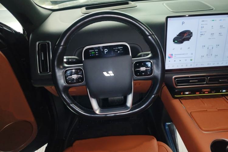 Used Li Auto L8 2024 Pro Model Steering Wheel