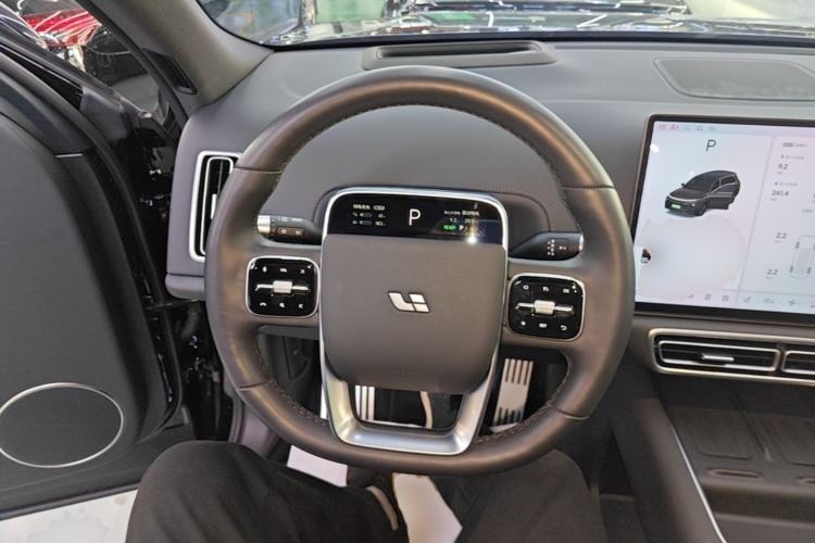 Used Li Auto L8 2024 Ultra Model Steering Wheel