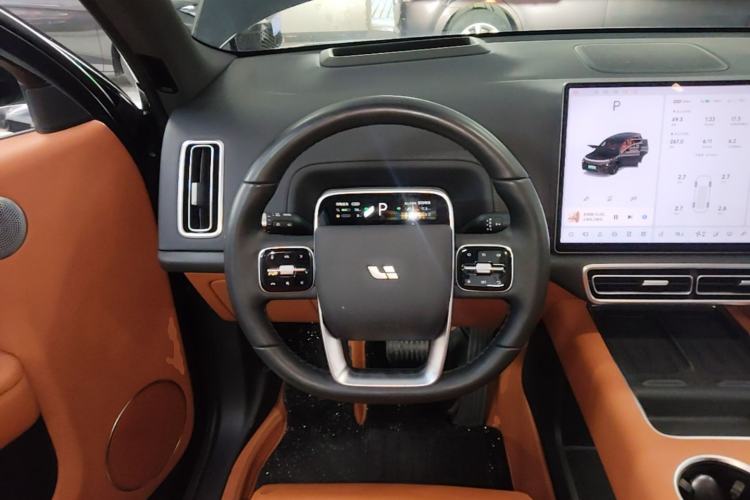 Used Li Auto L8 2024 Pro Model Steering Wheel