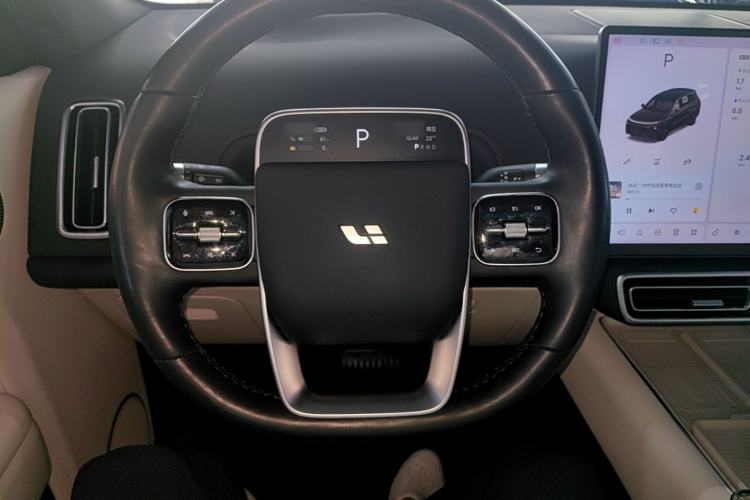 Used Li Auto L8 2024 Max Steering Wheel