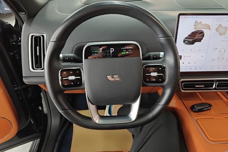 Used Li Auto L8 2024 Pro Model Steering Wheel