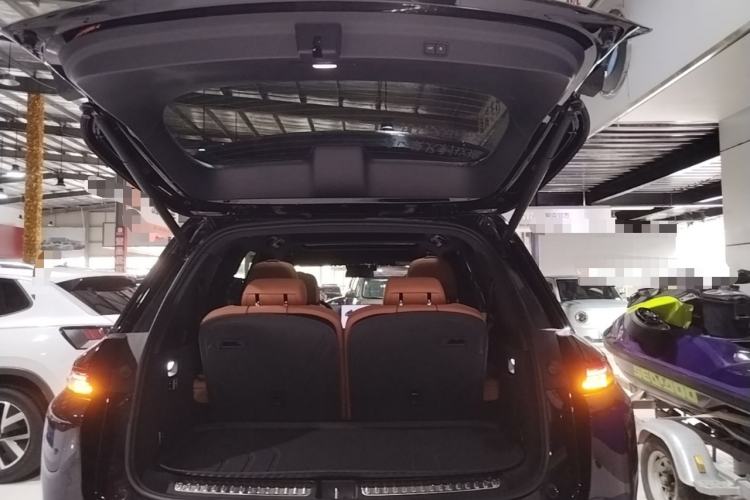 Used Li Auto L8 2024 Pro Model Trunk