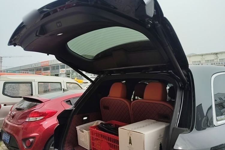 Used Li Auto L8 2024 Pro Model Trunk