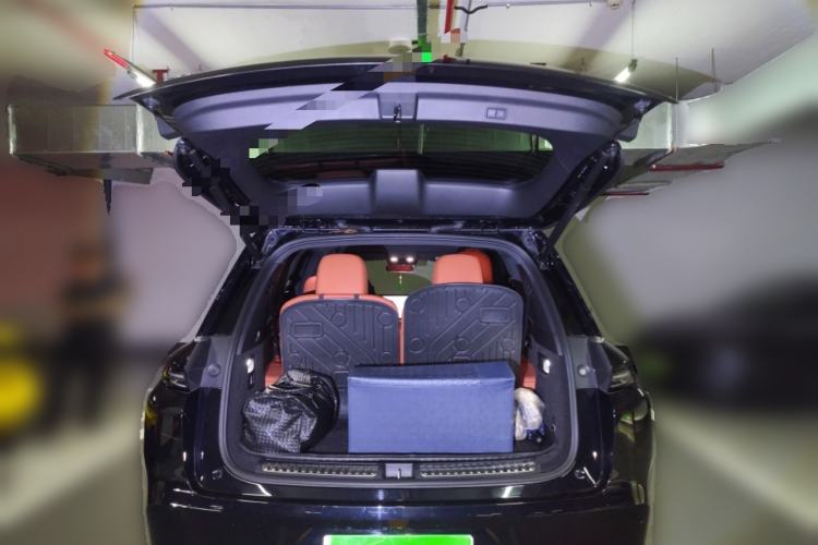 Used Li Auto L8 2024 Pro Model Trunk