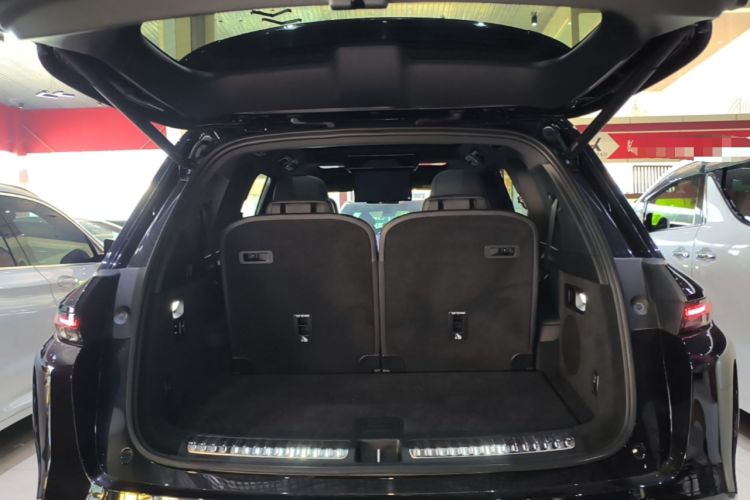 Used Li Auto L8 2024 Max Trunk