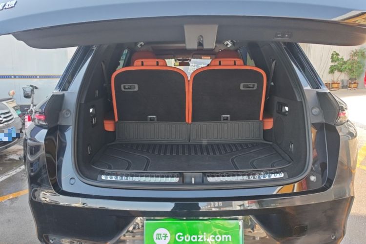 Used Li Auto L8 2024 Pro Model Trunk