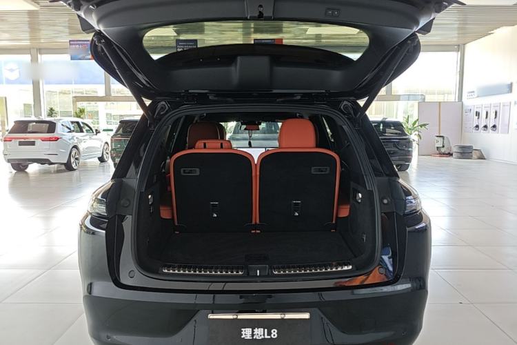 Used Li Auto L8 2024 Pro Model Trunk