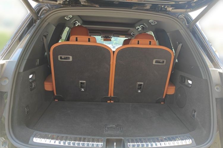 Used Li Auto L8 2024 Pro Model Trunk
