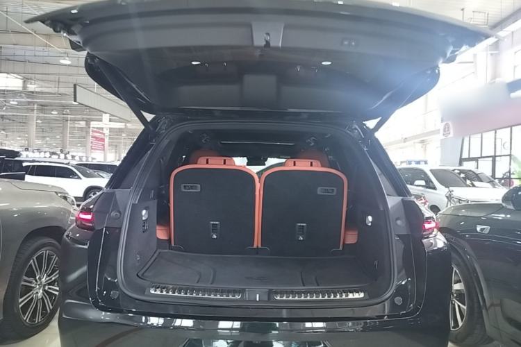 Used Li Auto L8 2024 Max Trunk