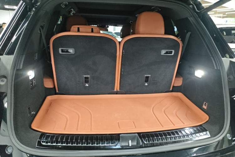 Used Li Auto L8 2024 Max Trunk