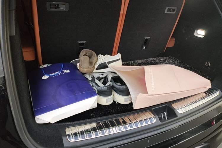 Used Li Auto L8 2024 Ultra Model Trunk