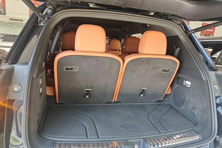 Used Li Auto L8 2024 Pro Model Trunk
