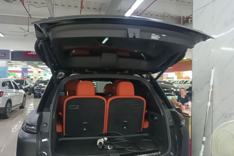 Used Li Auto L8 2024 Max Trunk