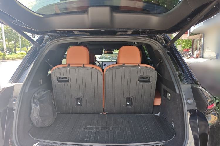 Used Li Auto L8 2024 Pro Model Trunk