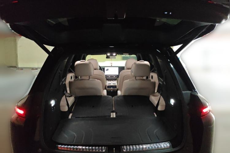Used Li Auto L8 2024 Max Trunk