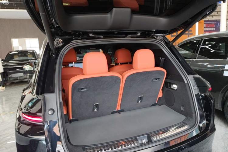 Used Li Auto L8 2024 Pro Model Trunk