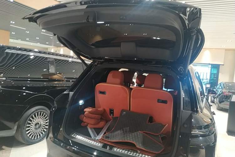 Used Li Auto L8 2024 Max Trunk