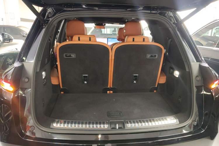 Used Li Auto L8 2024 Pro Model Trunk
