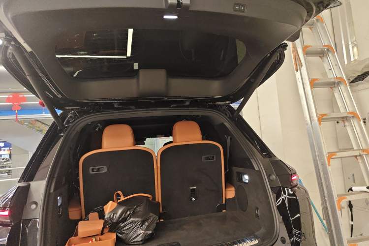 Used Li Auto L8 2024 Max Trunk