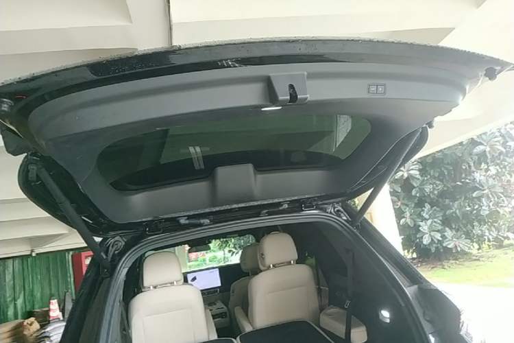 Used Li Auto L8 2024 Pro Model Trunk