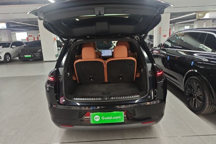 Used Li Auto L8 2024 Pro Model Trunk