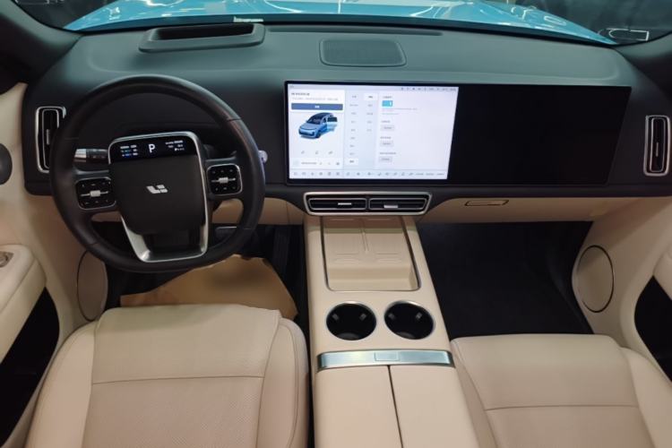 Used Li Auto L8 2024 Ultra Model Center Console