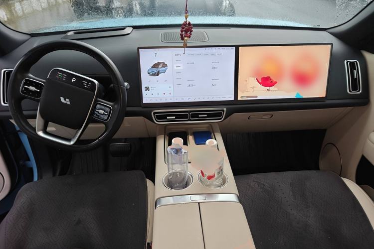 Used Li Auto L8 2024 Max Center Console