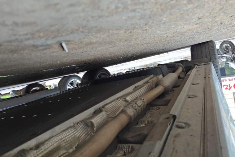 Used Li Auto L8 2024 Ultra Model Chassis Front Right