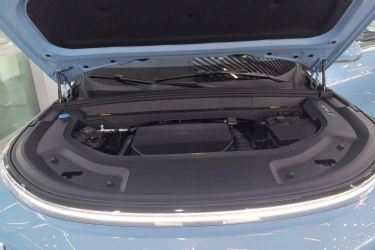 Used Li Auto L8 2024 Ultra Model Engine Bay