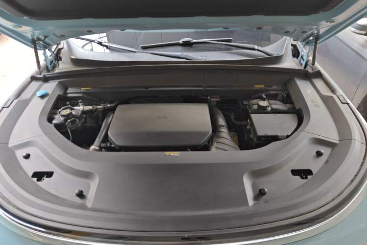 Used Li Auto L8 2024 Ultra Model Engine Bay