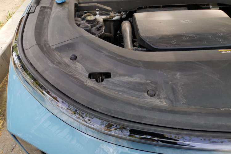 Used Li Auto L8 2024 Max Engine Bay Right