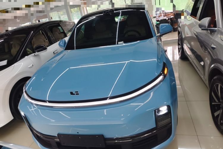 Used Li Auto L8 2024 Ultra Model Front