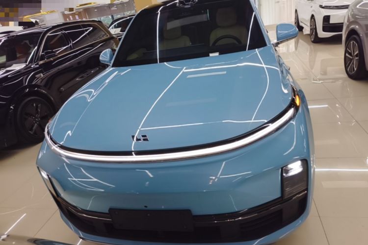 Used Li Auto L8 2024 Ultra Model Front