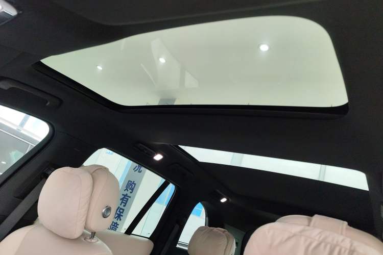 Used Li Auto L8 2024 Max Headliner