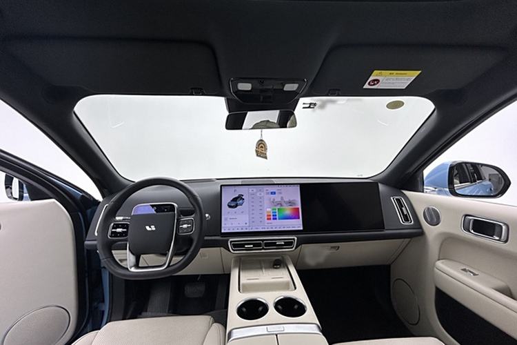 Used Li Auto L8 2024 Ultra Model Interior 1