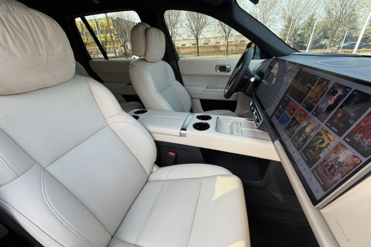 Used Li Auto L8 2024 Ultra Model Interior 10