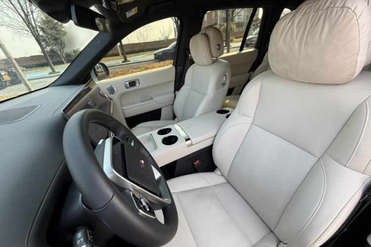 Used Li Auto L8 2024 Ultra Model Interior 6