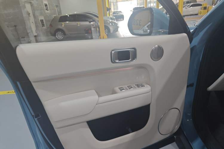 Used Li Auto L8 2024 Ultra Model Interior 7