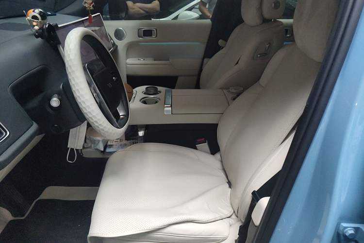 Used Li Auto L8 2024 Ultra Model Left Front Seat