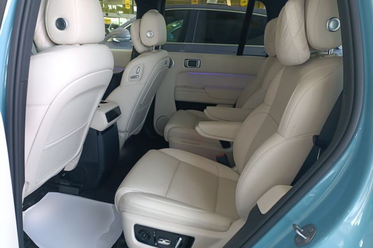Used Li Auto L8 2024 Ultra Model Left Rear Seat